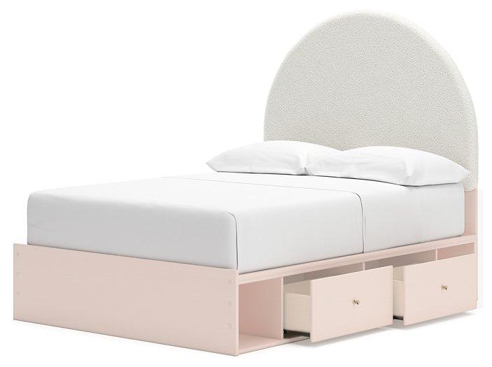 Wistenpine Upholstered Bed with Storage