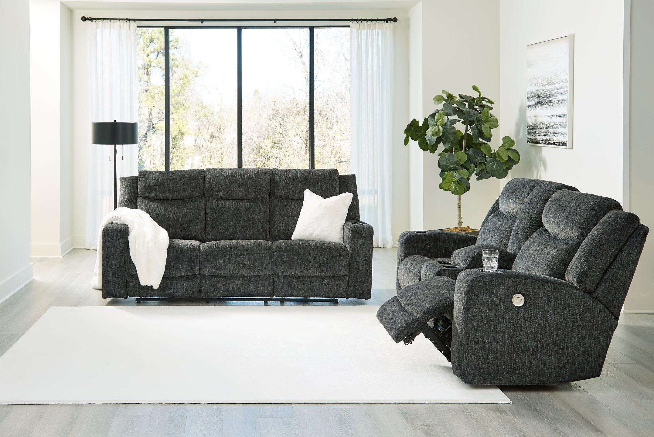 Martinglenn Living Room Set